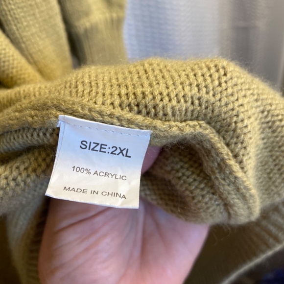 Sweater - Picture 2 of 2